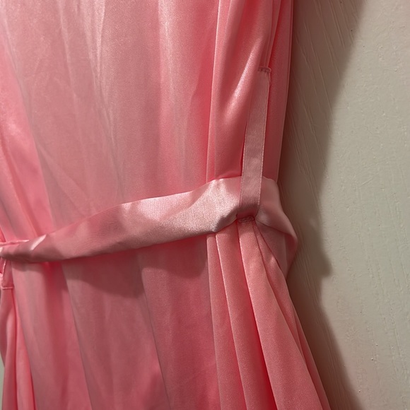 Pink Robe with Lace Trimmed Sleeves - Picture 7 of 7